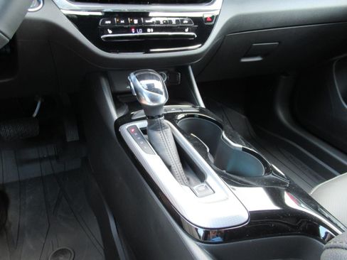 Used 2026 Buick Envista Avenir FWD image 25