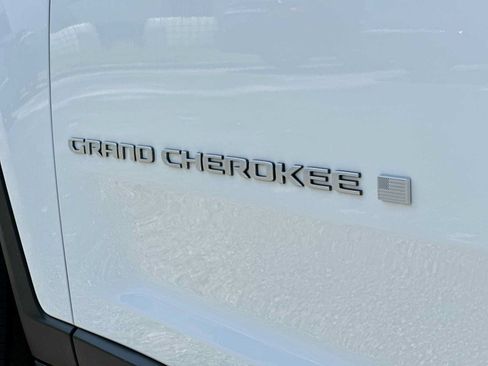 New 2026 Jeep Grand Cherokee L Limited RWD image 15