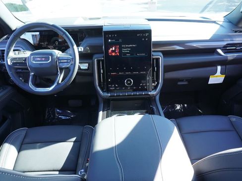 New 2026 GMC Yukon XL Elevation image 12