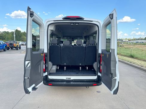 Used 2025 Ford Transit 350 XLT RWD image 21