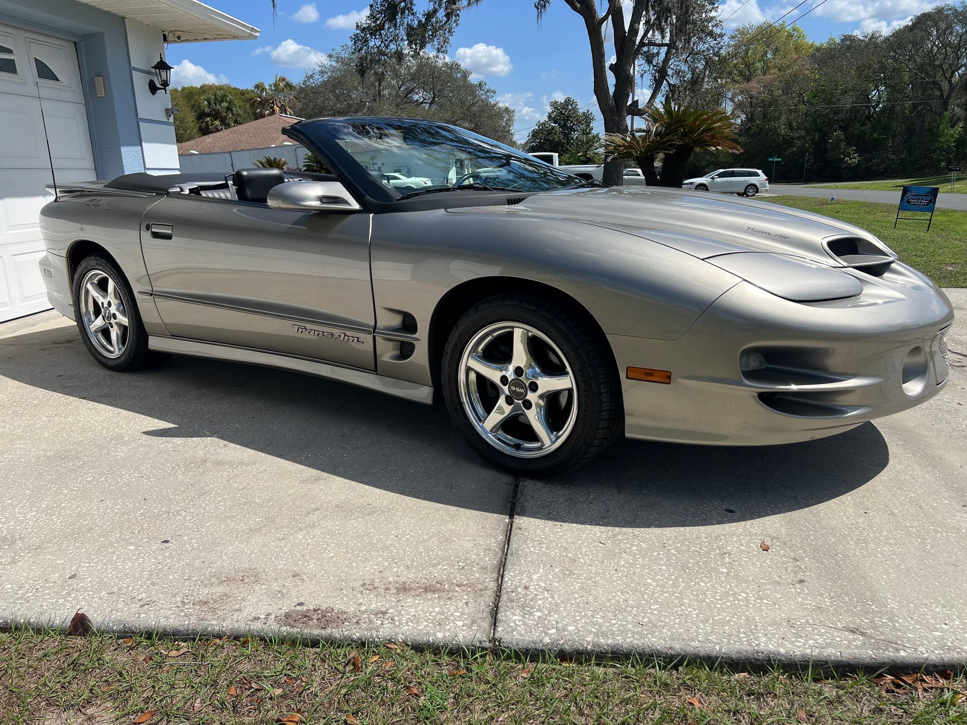 Used 2000 Pontiac Firebird Trans Am RWD image 14