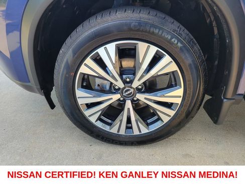 Certified 2023 Nissan Rogue SV AWD/4WD image 18
