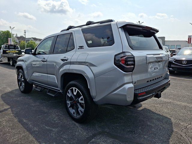 Used 2025 Toyota 4Runner TRD Sport AWD/4WD image 4