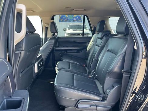Used 2024 Ford Expedition Max XLT image 11