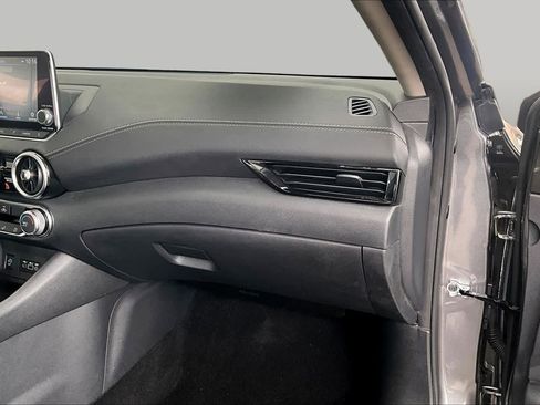 Certified 2025 Nissan Sentra SV FWD image 18
