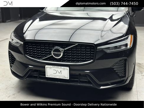 Used 2024 Volvo XC60 T8 Ultimate w/ Protection Package Premier image 14