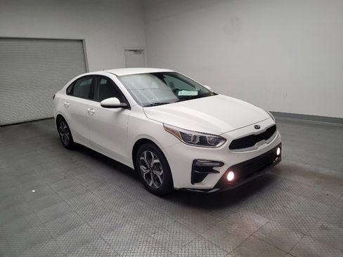 Used 2021 Kia Forte LXS FWD image 13
