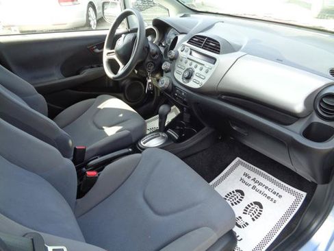 Used 2010 Honda Fit image 7