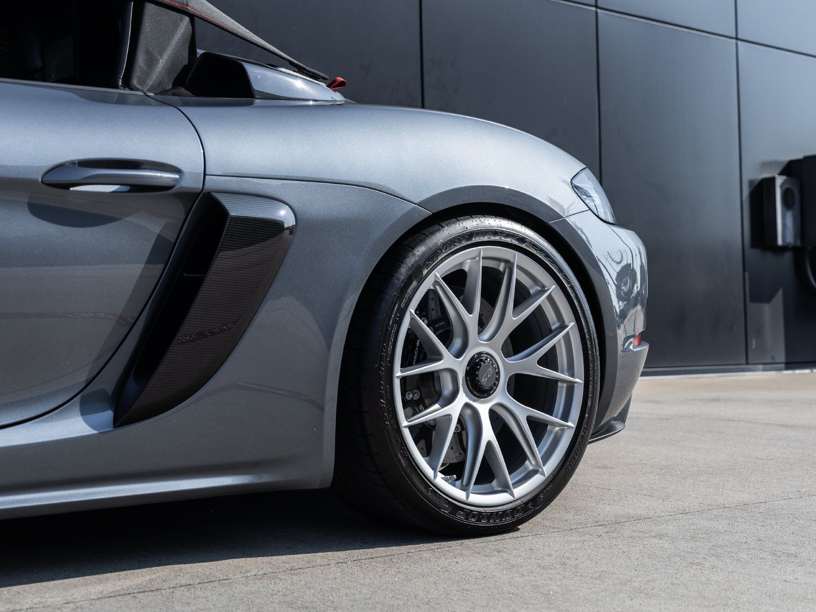 Certified 2024 Porsche 718 Boxster Spyder RS RWD image 23
