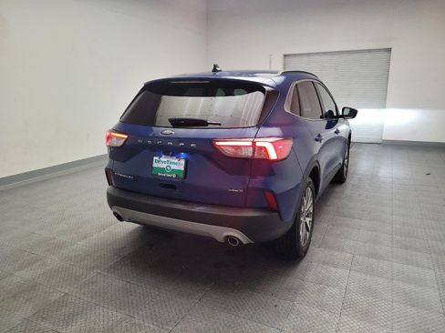 Used 2022 Ford Escape Titanium AWD/4WD image 7