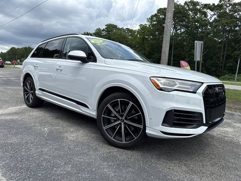 Used 2021 Audi Q7 3.0T Premium Plus w/ Executive Package AWD/4WD image 3