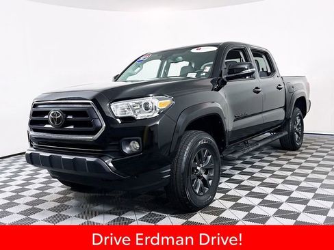 Used 2023 Toyota Tacoma SR5 w/ Technology Package AWD/4WD image 3