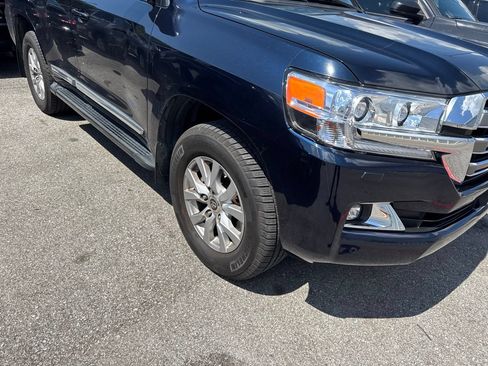 Used 2016 Toyota Land Cruiser AWD/4WD image 7