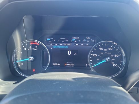 Used 2022 Ford F350 Platinum image 11