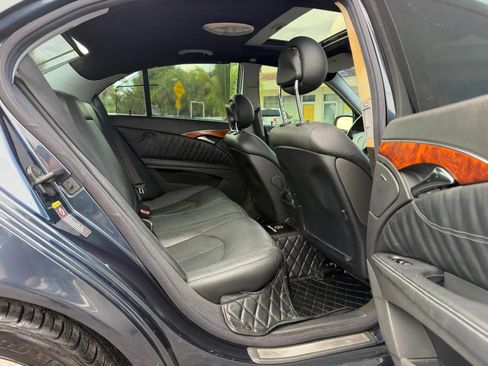 Used 2005 Mercedes-Benz E 500 4MATIC Sedan image 34
