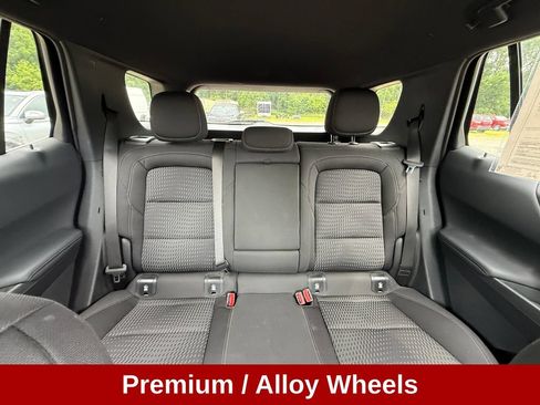 Used 2025 Chevrolet Equinox LT w/ Safety and Technology Package AWD/4WD image 18