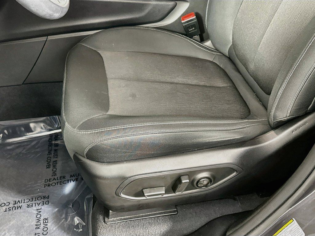 Used 2023 Jeep Grand Cherokee L Laredo w/ Luxury Tech Group I AWD/4WD image 26