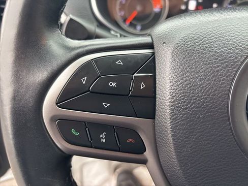 Used 2019 Jeep Cherokee Limited image 15