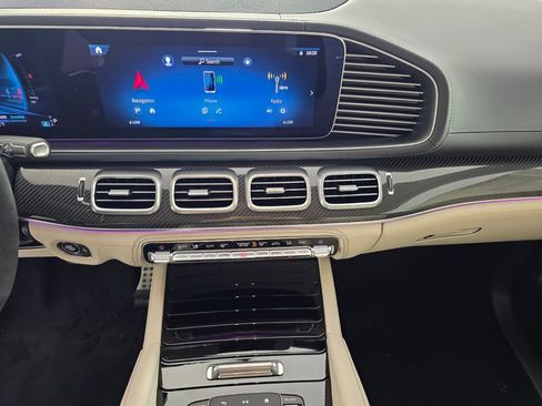 New 2026 Mercedes-Benz GLS 63 AMG 4MATIC image 18