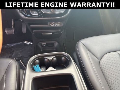 New 2025 Chrysler Voyager LX FWD image 29