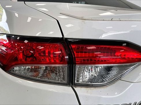 Used 2024 Toyota Corolla SE FWD image 20