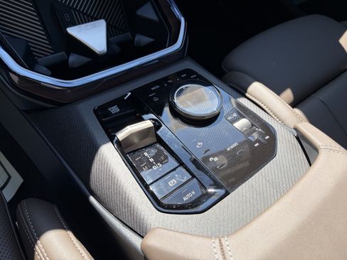 Certified 2025 BMW X3 xDrive30i AWD/4WD image 15