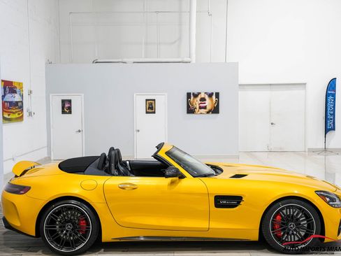 Used 2020 Mercedes-Benz AMG GT C image 28