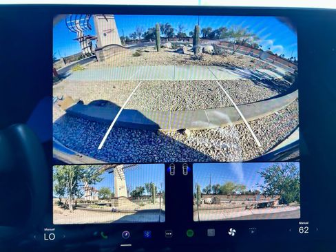 Used 2022 Tesla Model X Plaid image 22