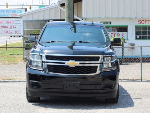 Used 2018 Chevrolet Tahoe LS AWD/4WD image 2