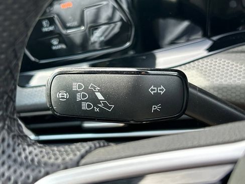 Used 2022 Volkswagen GTI Autobahn FWD image 29