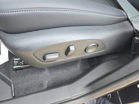 New 2026 Chevrolet Traverse LT w/ Enhanced Driving Package FWD image 21