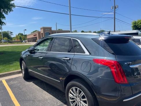 Used 2019 Cadillac XT5 Luxury FWD image 2