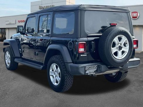 Used 2021 Jeep Wrangler Unlimited Sport AWD/4WD image 5
