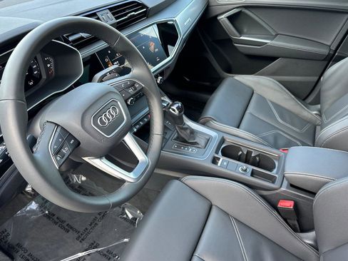 Used 2025 Audi Q3 2.0T Premium w/ Convenience Package image 10