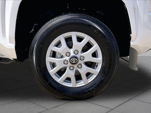 Used 2026 Toyota Tacoma SR5 RWD image 11
