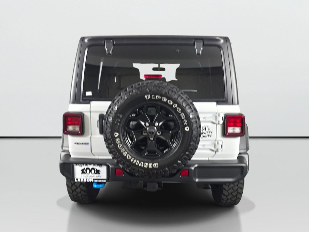 Used 2023 Jeep Wrangler Unlimited w/ Cold Weather Group AWD/4WD image 4