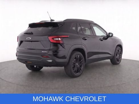 Used 2025 Chevrolet Trax ACTIV w/ Driver Confidence Package FWD image 5