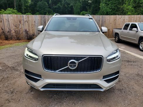 Used 2017 Volvo XC90 T6 Momentum w/ Vision Package AWD/4WD image 9