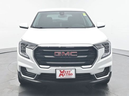 Certified 2024 GMC Terrain SLE image 24