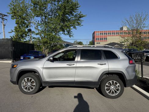 Used 2021 Jeep Cherokee Latitude Lux w/ Comfort/Convenience Group AWD/4WD image 6