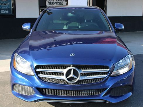 Used 2018 Mercedes-Benz C 300 Sedan image 2
