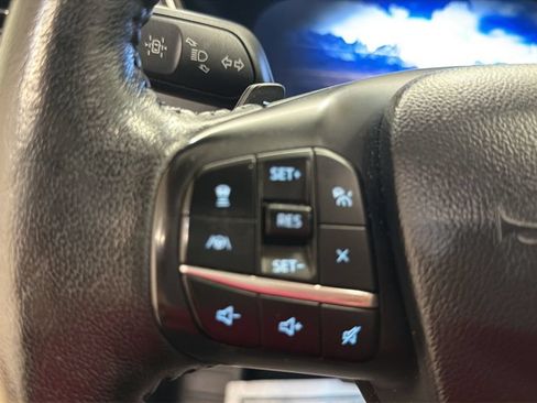 Used 2020 Ford Escape Titanium AWD/4WD image 18