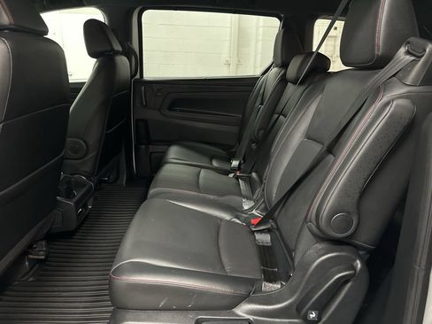 Used 2024 Honda Odyssey Sport image 32