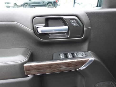 Used 2022 Chevrolet Silverado 1500 LT Trail Boss w/ Convenience Package II image 17