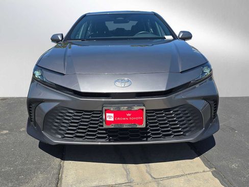 Certified 2025 Toyota Camry SE FWD image 8