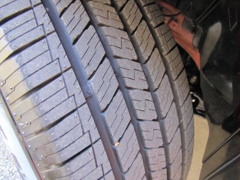 Used 2020 Jeep Renegade Latitude w/ Popular Equipment Group image 22