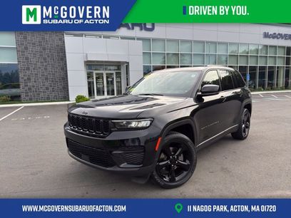 Used 2023 Jeep Grand Cherokee Altitude