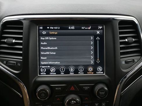 Used 2018 Jeep Grand Cherokee Limited image 16