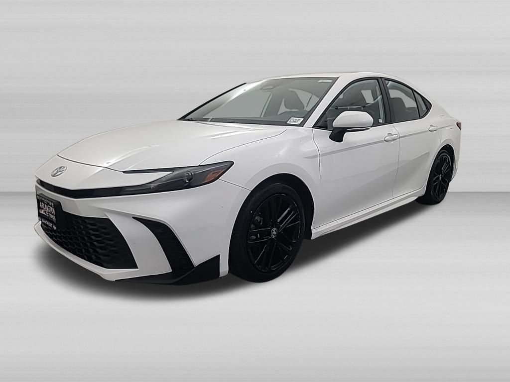 Used 2025 Toyota Camry SE FWD image 9