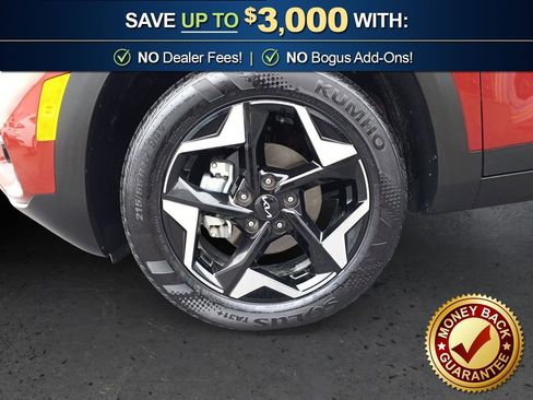 Used 2025 Kia Seltos S image 13